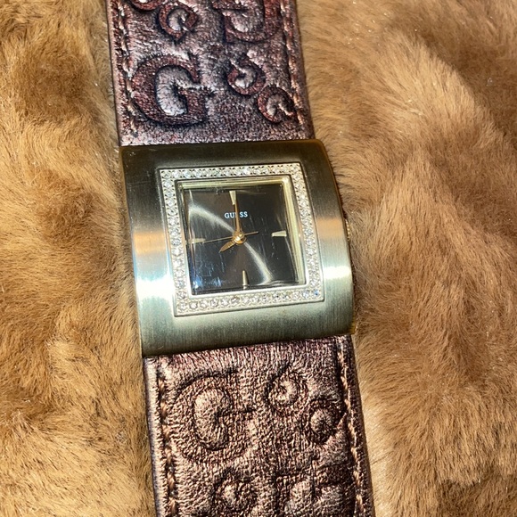 Guess watch - Picture 3 of 3